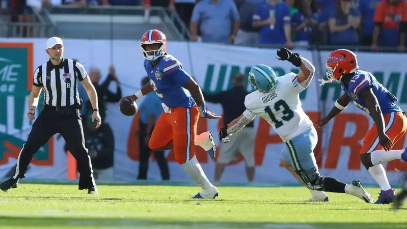 Game Day: No. 15 Florida vs Long Island u - Florida Gators