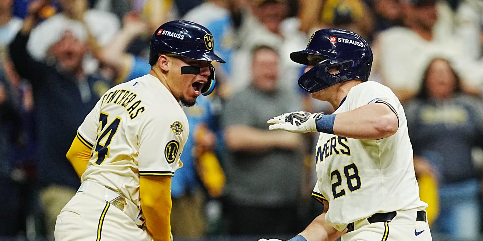 Brewers win the game NLDS 2 2025