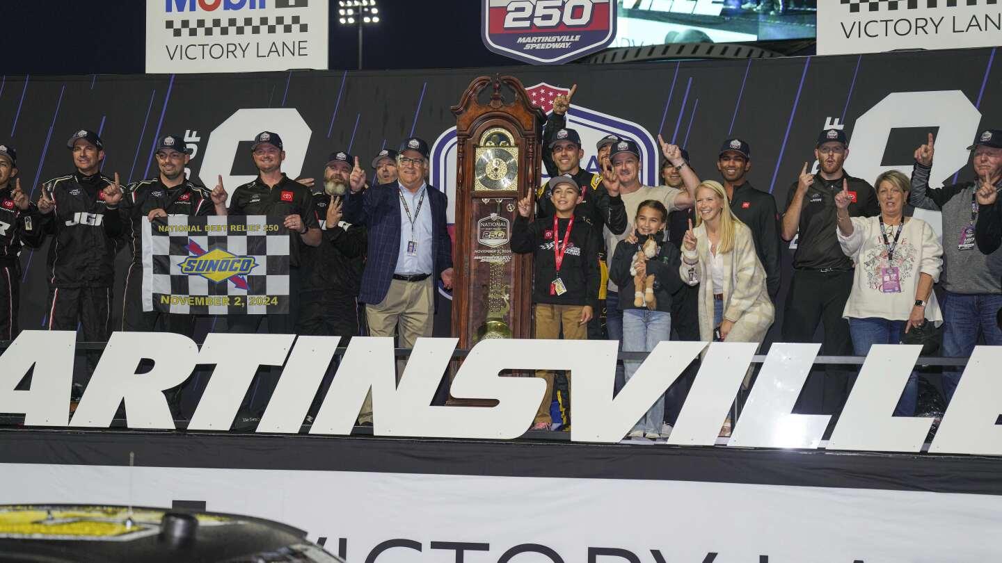 How to Watch Saturday's Xfinity Race at Martinsville: Start Time, TV Info and We...