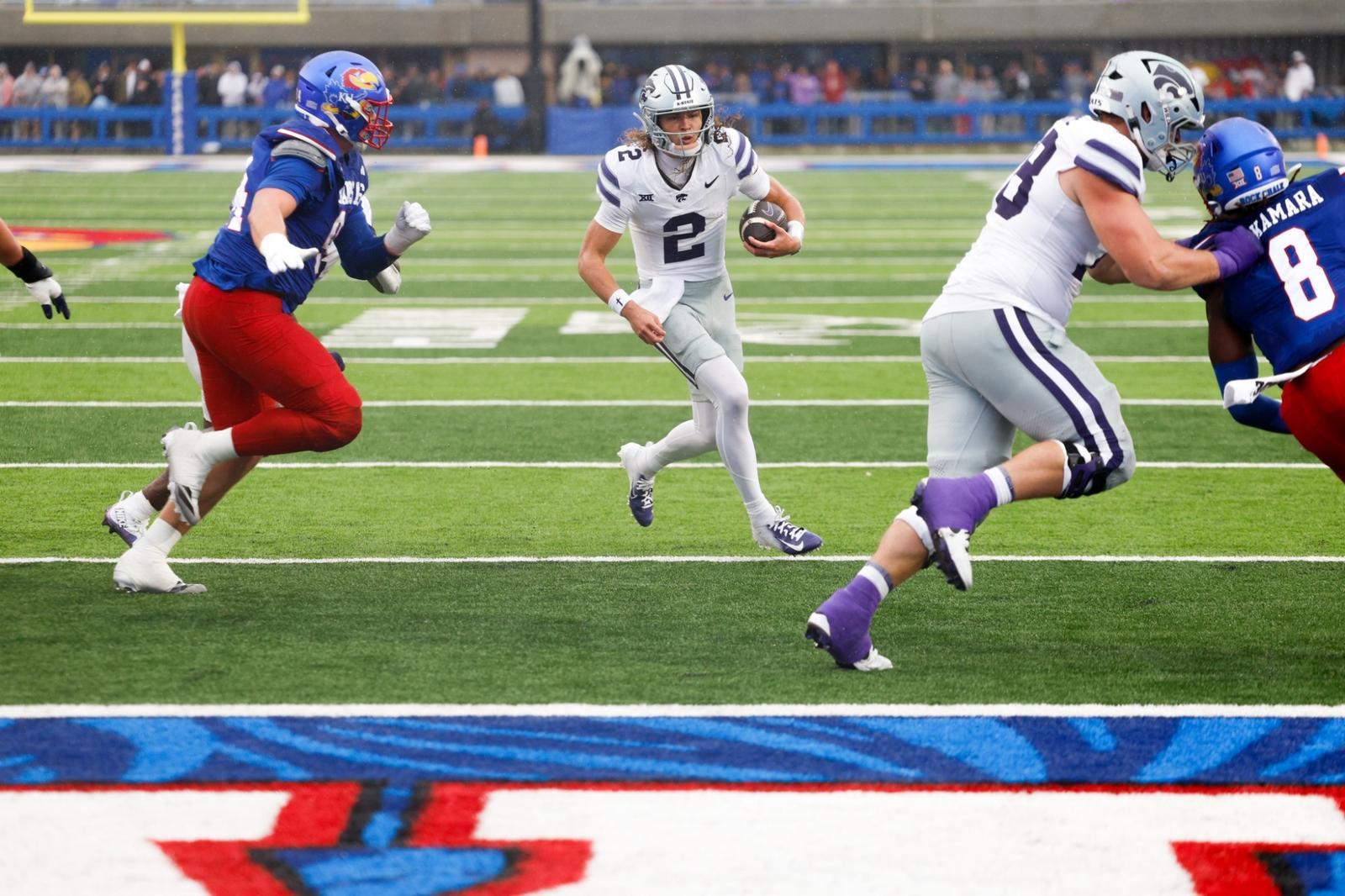 Los Wildcats dominan a los Jayhawks en Girasol Showcase, 42-17 - Kansas State University Athletics