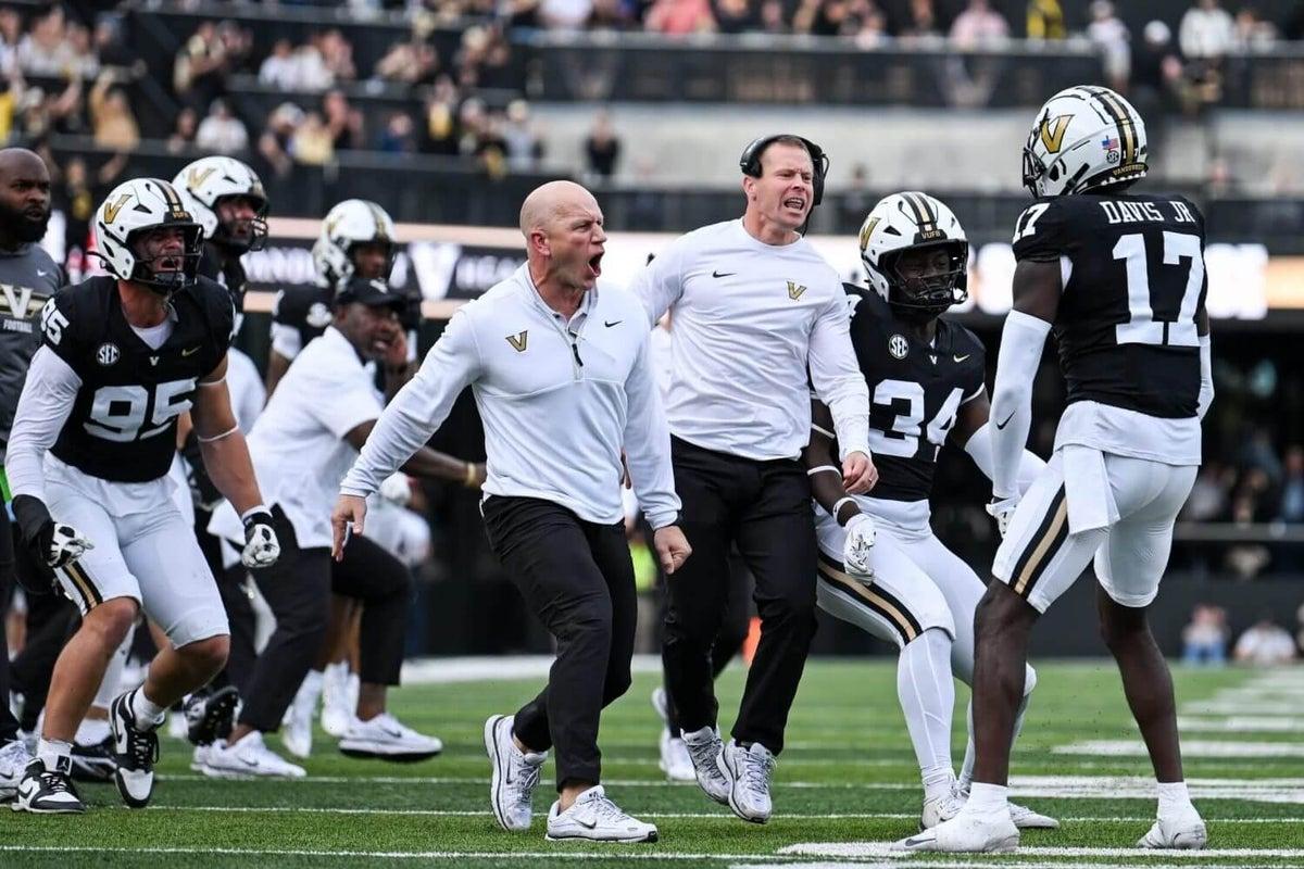 College football player sneak peeks: Vanderborm highlights big moves this week -...